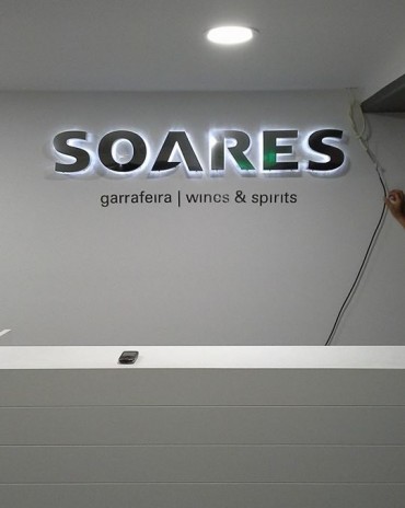 Soares Garrafeira | Wines & Spirits